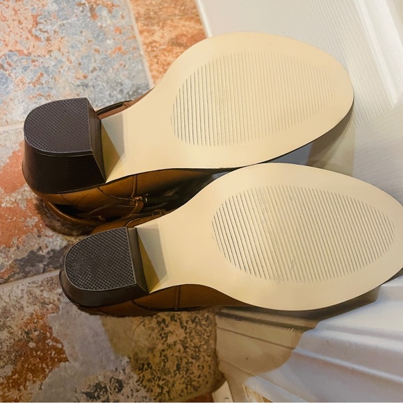 👢NWOB! Fabulous JustFab Fur Topped, Buckle Accents, & Sturdy Heels Ankle Boots! - Picture 2 of 13